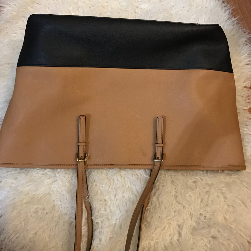 Authentic Michael Kors black & tan purse - Picture 3 of 8